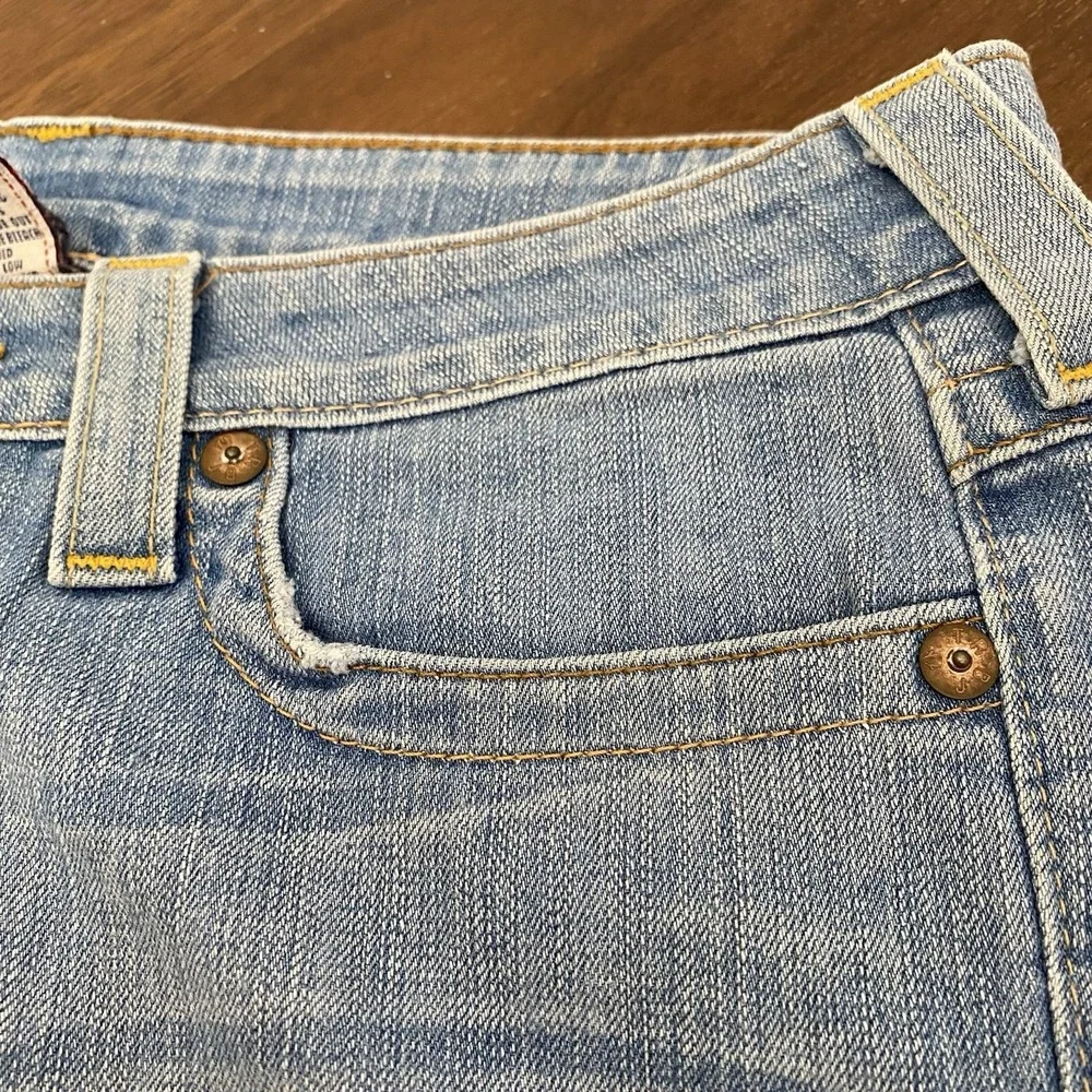 True Religion Men's 31 Blue Denim Shorts Regular Fit Light Wash 5-Pocket Natalie